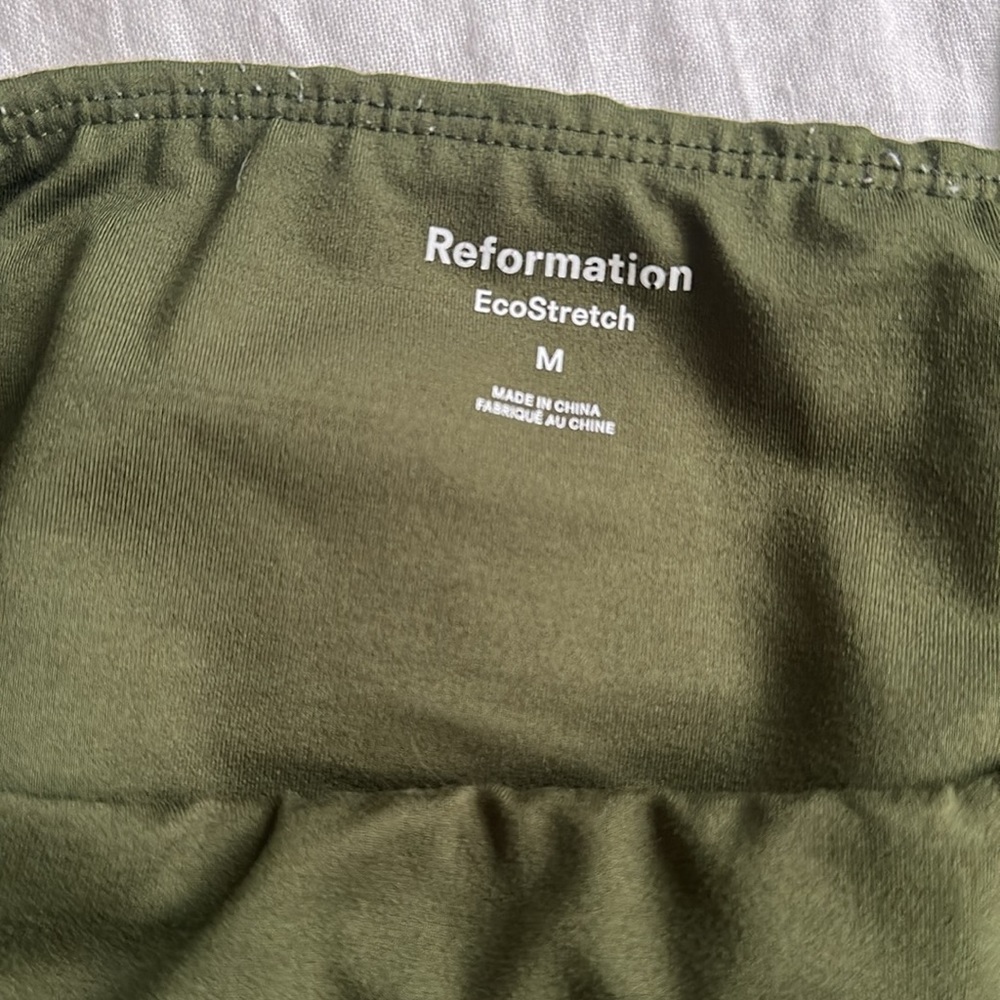 Reformation Work Out Set - Picture 2 of 5